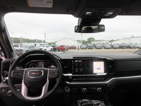 New 2026 GMC Sierra 1500 SLT w/ SLT Premium Plus Package image 17