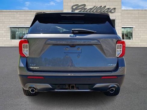 Used 2023 Ford Explorer XLT w/ Equipment Group 202A AWD/4WD image 6