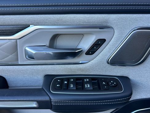 Used 2024 RAM 1500 Limited image 10