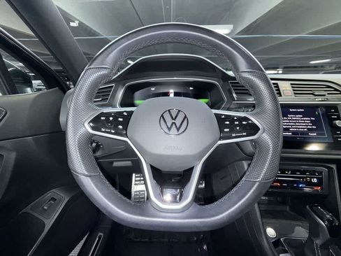 Certified 2023 Volkswagen Tiguan SE R-Line FWD image 15
