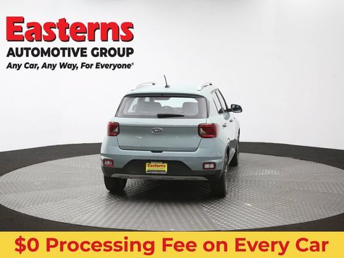 Used 2025 Hyundai Venue SEL FWD image 40