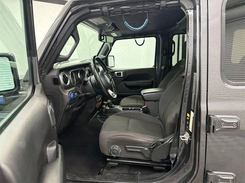 Used 2021 Jeep Wrangler Unlimited Rubicon 4xe w/ Steel Bumper Group image 9