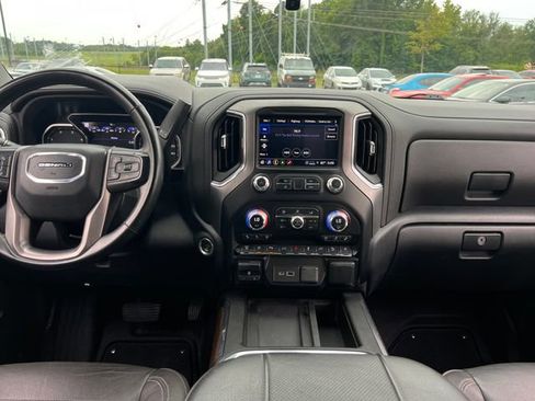 Used 2023 GMC Sierra 2500 Denali w/ Denali Ultimate Package AWD/4WD image 17