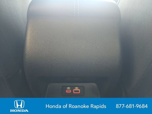 Used 2025 Nissan Altima 2.5 SV FWD image 26