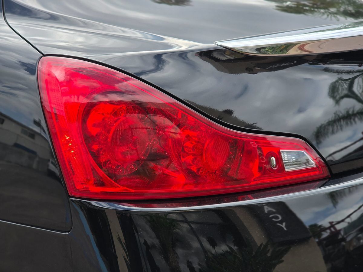 Used 2009 INFINITI G37 Sport w/ Premium Pkg RWD image 10