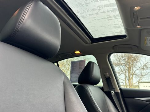 Used 2018 INFINITI Q50 Luxe w/ Cargo Package (L95) image 13