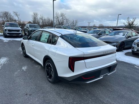 New 2025 Kia K4 EX image 7