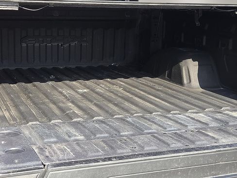 Used 2023 GMC Sierra 1500 AT4X AWD/4WD image 8
