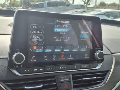 Used 2024 Nissan Altima 2.5 SV FWD image 5