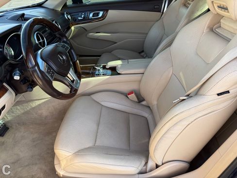 Used 2014 Mercedes-Benz SL 550 image 17