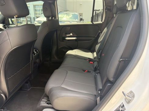 Used 2026 Mercedes-Benz GLB 250 image 18