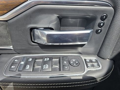 Used 2024 RAM 2500 Laramie image 24