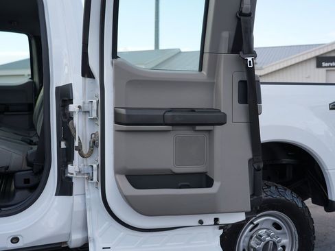 Used 2020 Ford F250 XL w/ Power Equipment Group AWD/4WD image 19