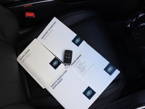 Used 2023 Land Rover Range Rover Evoque SE image 86