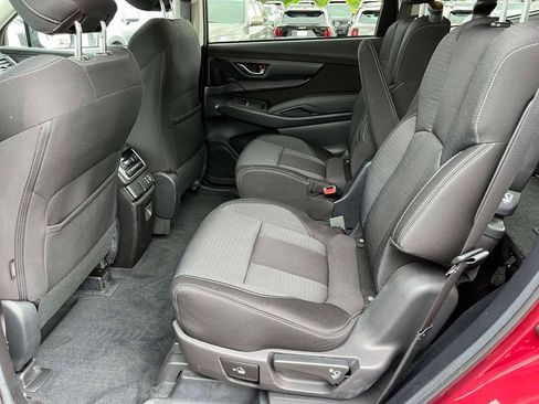 Used 2023 Subaru Ascent Premium w/ Convenience Package AWD/4WD image 6