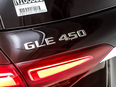 New 2026 Mercedes-Benz GLE 450 4MATIC image 9