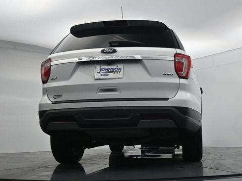 Used 2019 Ford Explorer XLT w/ Equipment Group 201A AWD/4WD image 34