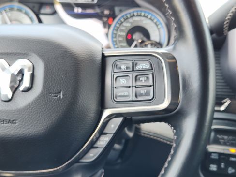 Used 2020 RAM 2500 Limited AWD/4WD image 28