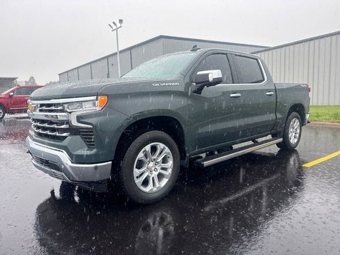 Used 2025 Chevrolet Silverado 1500 LTZ w/ LTZ Premium Package AWD/4WD image 2