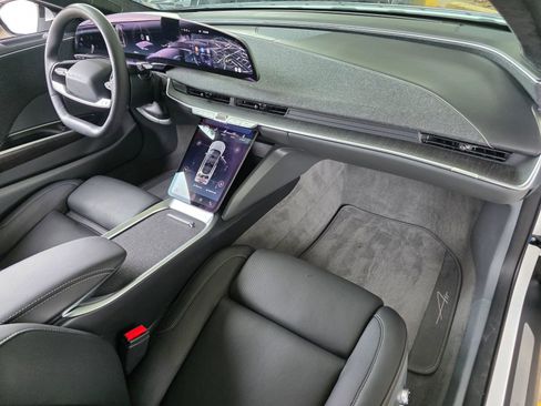 Used 2024 Lucid Air Touring AWD/4WD image 33