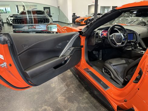 Used 2019 Chevrolet Corvette Z06 RWD image 9