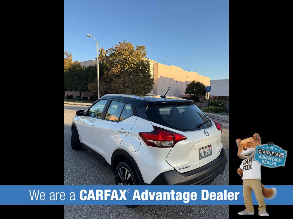 Used 2018 Nissan Kicks SV FWD image 15