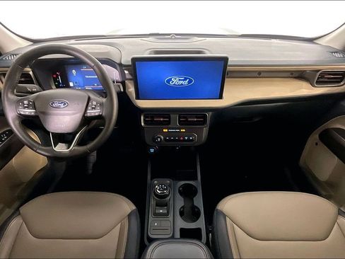Used 2025 Ford Maverick Lariat AWD/4WD image 19