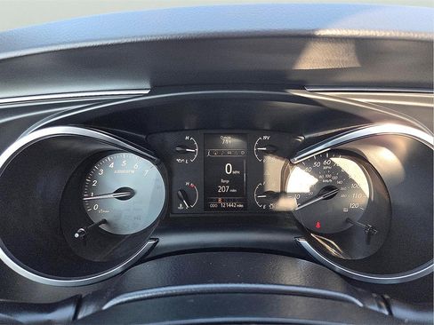 Used 2018 Toyota Sequoia SR5 image 18