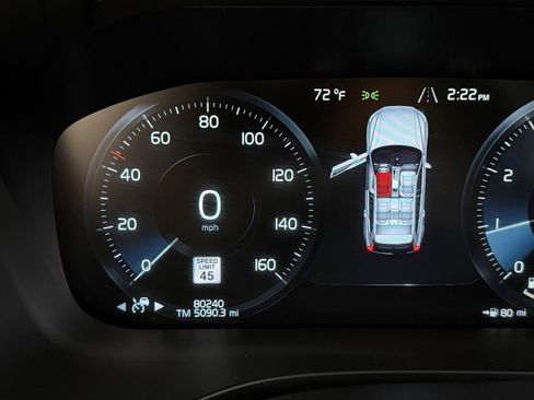 Used 2021 Volvo XC60 T6 Inscription image 32