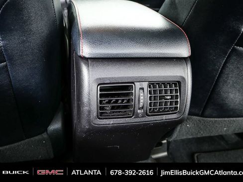 Used 2017 Toyota Camry XSE image 18