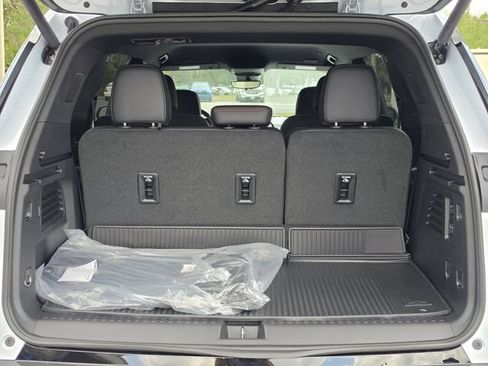 New 2026 Chevrolet Traverse RS FWD image 11