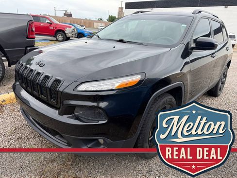 Used 2015 Jeep Cherokee Latitude w/ Comfort/Convenience Group AWD/4WD image 1