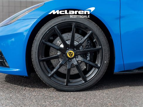 Used 2025 Lotus Emira RWD image 29