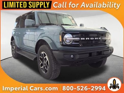Used 2025 Ford Bronco Outer Banks image 1