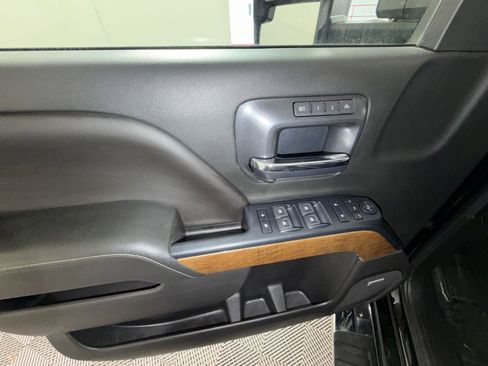 Used 2018 Chevrolet Silverado 1500 LTZ w/ LTZ Plus Package image 15