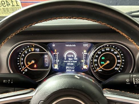 Used 2023 Jeep Gladiator Mojave AWD/4WD image 14