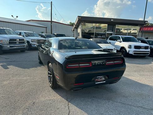 Used 2021 Dodge Challenger R/T Scat Pack RWD image 3