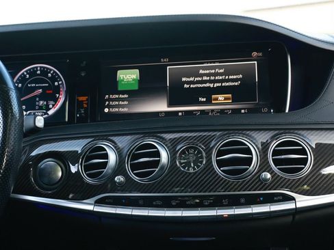 Used 2017 Mercedes-Benz S 63 AMG 4MATIC Sedan image 33
