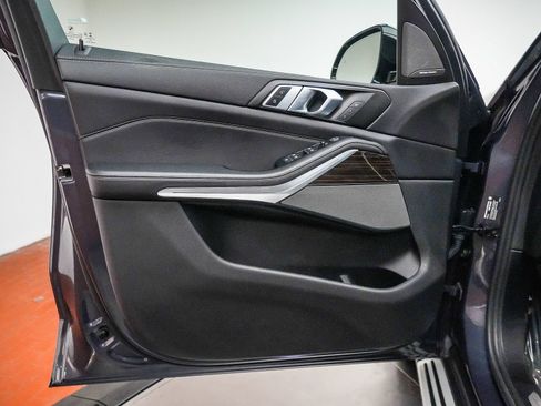 Used 2021 BMW X5 sDrive40i w/ Premium Package RWD image 22