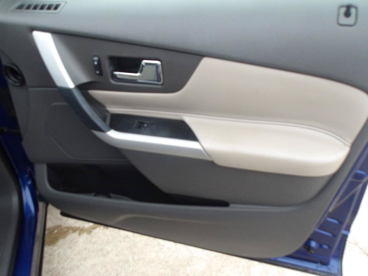Used 2014 Ford Edge SE FWD image 9