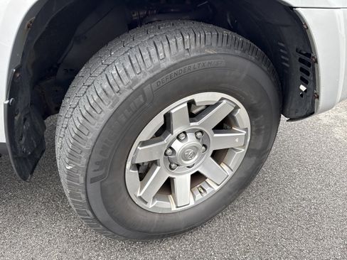 Used 2016 Toyota 4Runner Trail Premium AWD/4WD image 17
