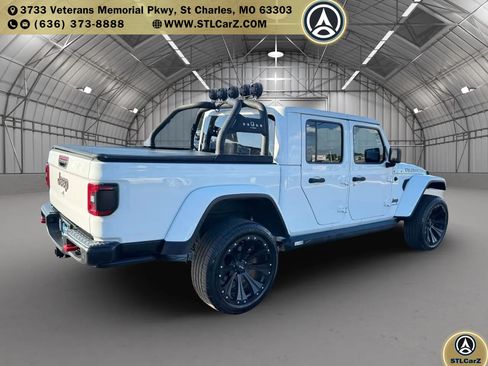 Used 2020 Jeep Gladiator Rubicon AWD/4WD image 5