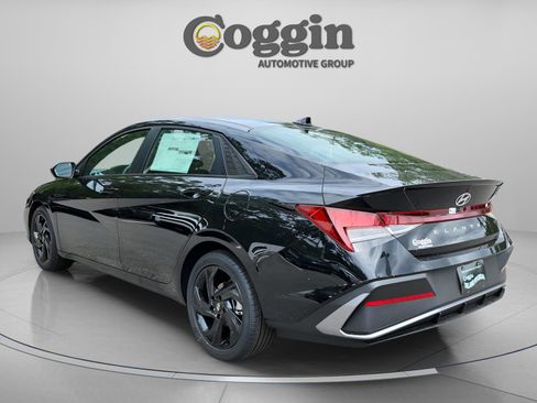 New 2026 Hyundai Elantra Sport FWD image 4