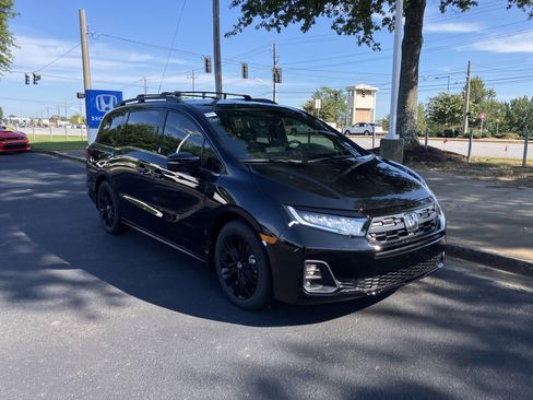 New 2026 Honda Odyssey Sport-L image 2