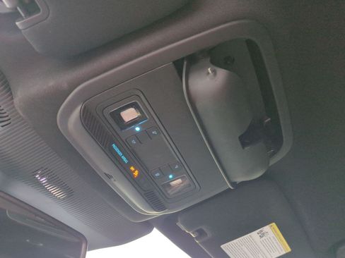 Used 2026 Ford Explorer ST-Line w/ Premium Package RWD image 27