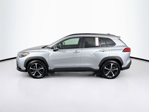 Certified 2025 Toyota Corolla Cross XSE image 14