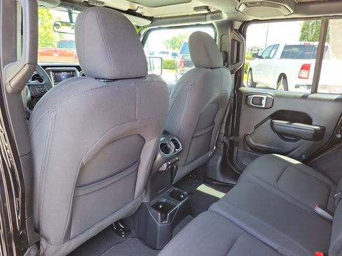 Used 2023 Jeep Wrangler Unlimited Sport AWD/4WD image 13