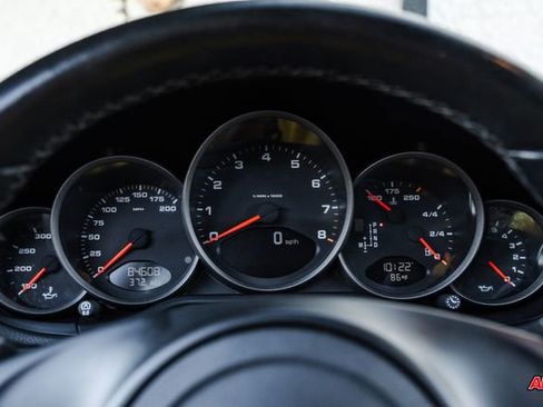 Used 2011 Porsche 911 Carrera image 8