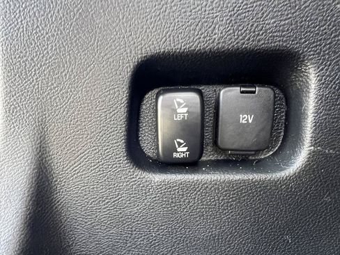 Used 2017 Ford Edge SEL w/ Equipment Group 201A AWD/4WD image 35