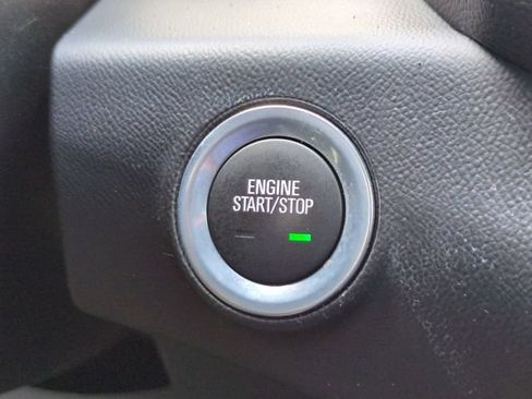 Used 2018 GMC Terrain SLT w/ Preferred Package FWD image 32
